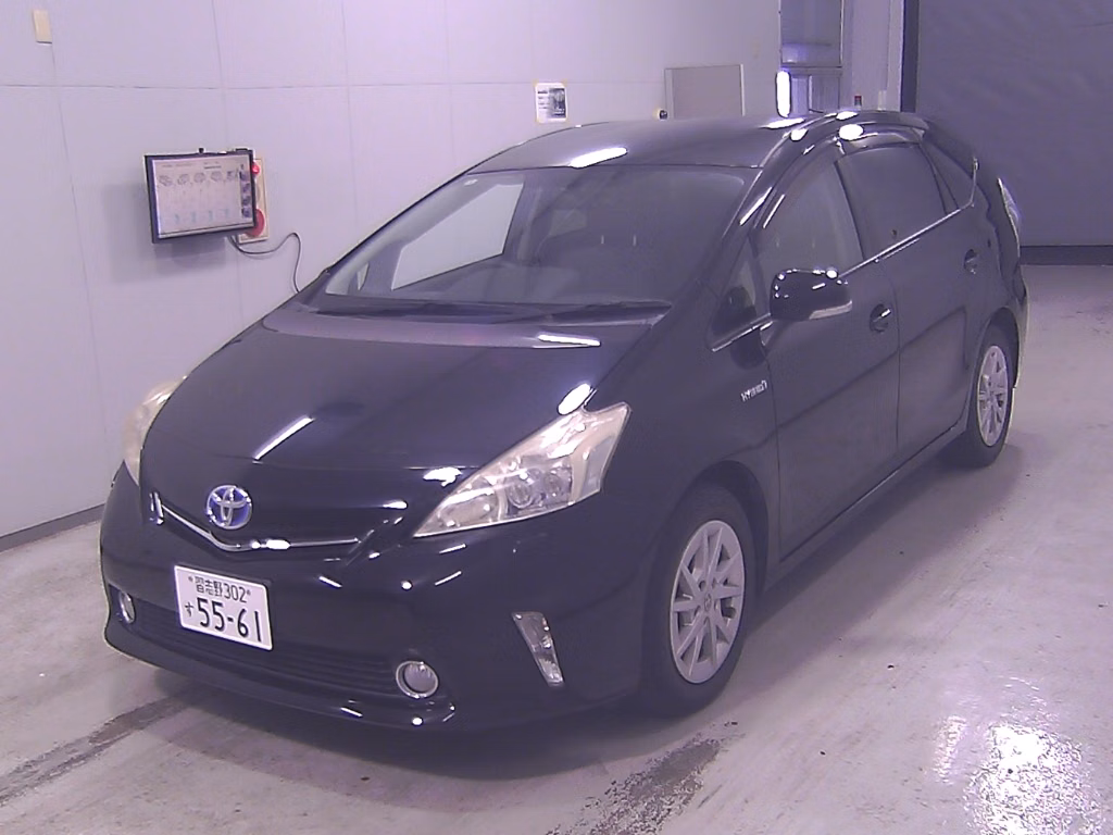 TOYOTA PRIUS ALPHA