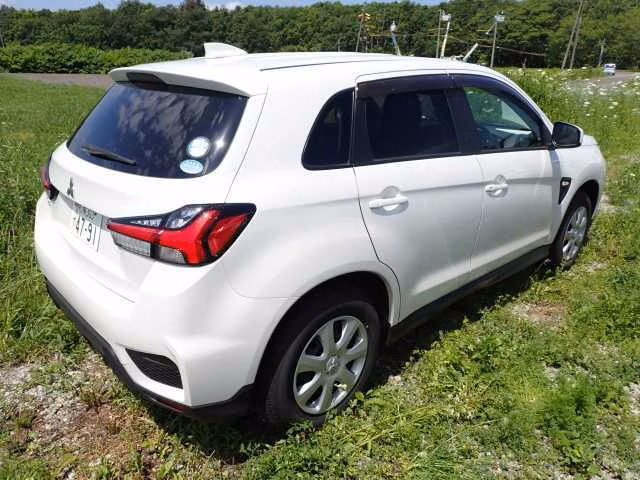 MITSUBISHI RVR