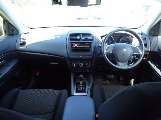 MITSUBISHI RVR