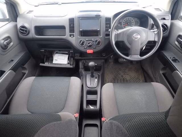 NISSAN AD
