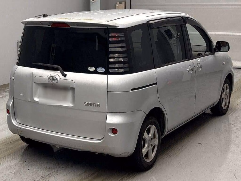 TOYOTA SIENTA