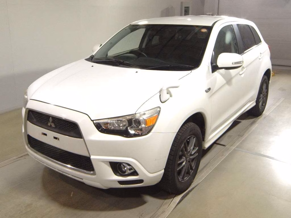 MITSUBISHI RVR