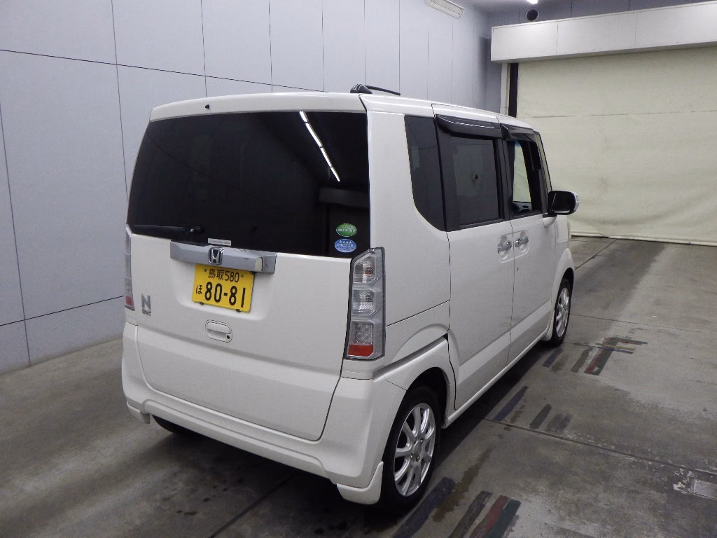 HONDA N-BOX
