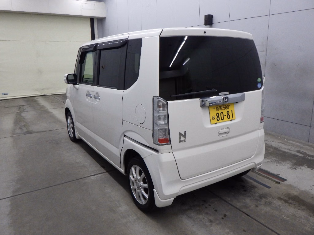 HONDA N-BOX