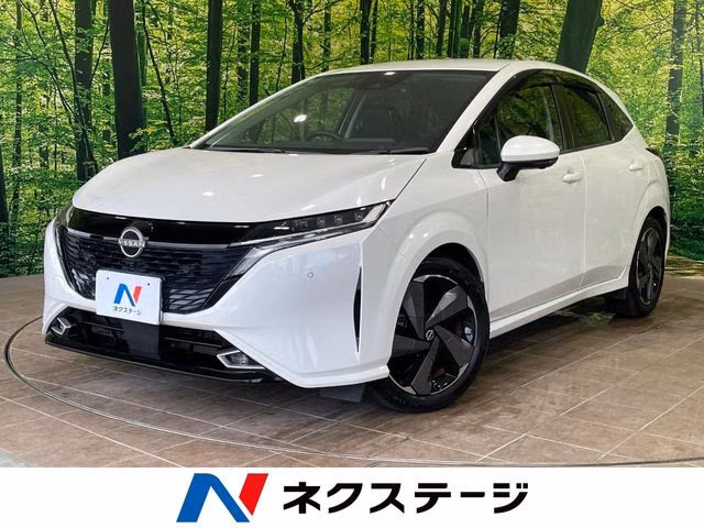 Nissan Aura