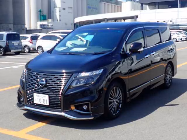 NISSAN ELGRAND