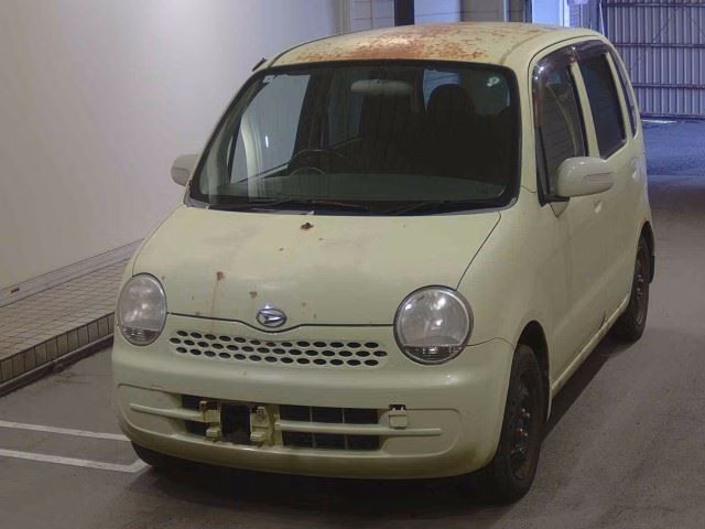 DAIHATSU MOVE LATTE