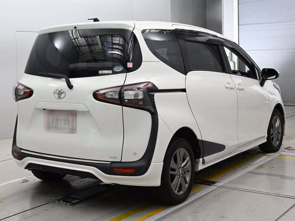 TOYOTA SIENTA
