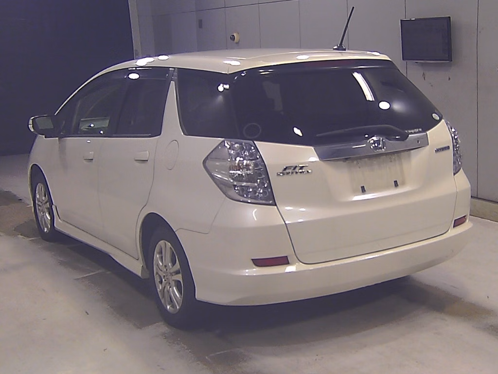HONDA FIT SHUTTLE
