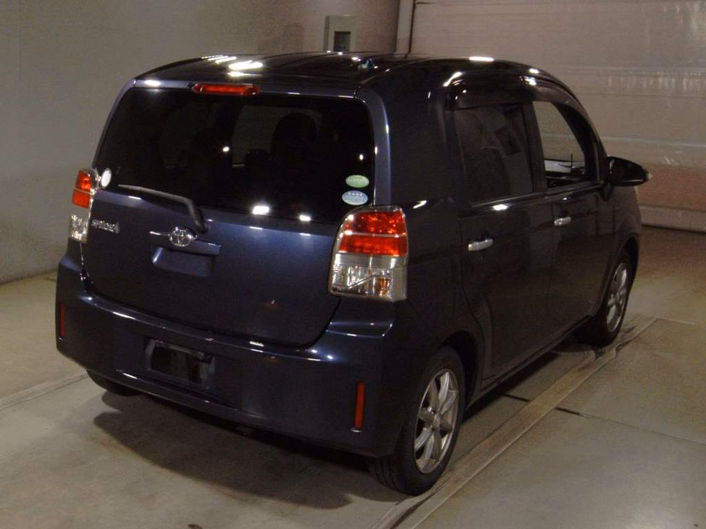 TOYOTA SPADE