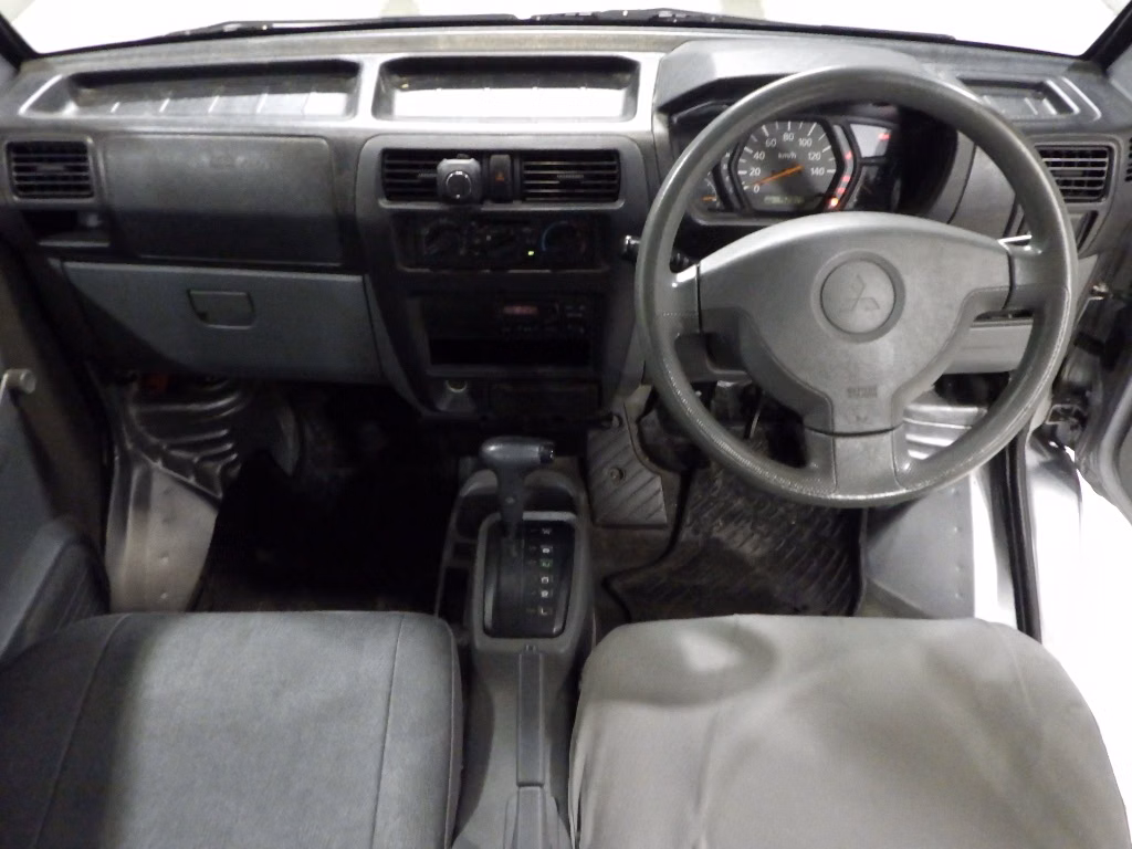 MITSUBISHI MINICAB