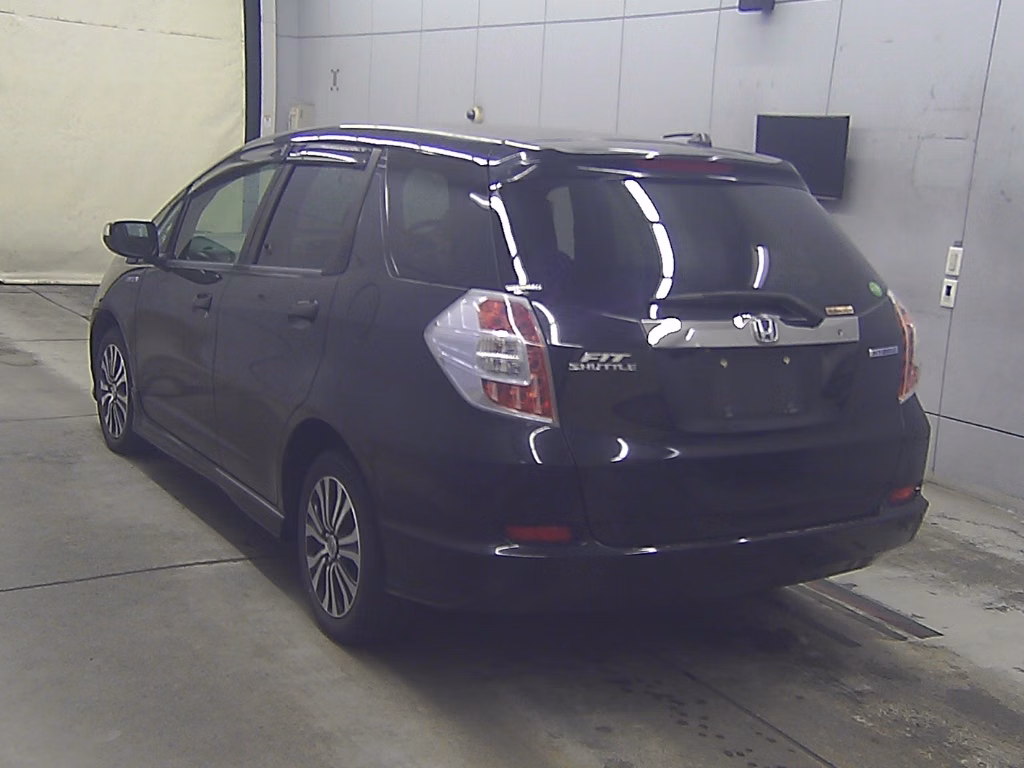 HONDA FIT SHUTTLE