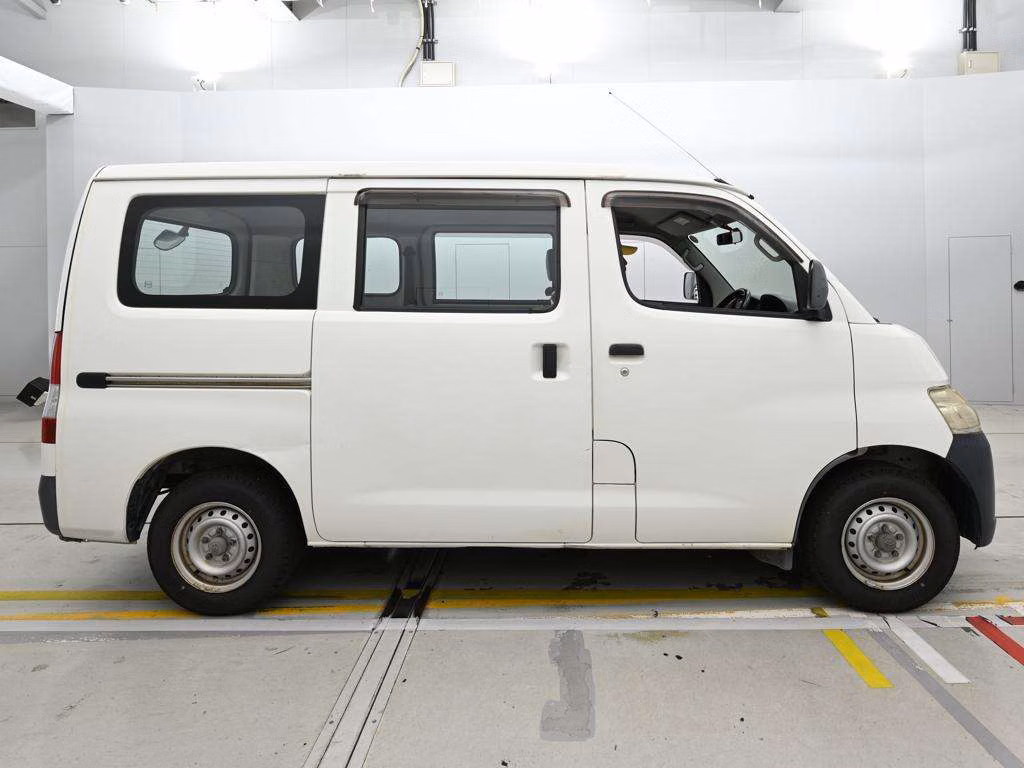 TOYOTA LITE ACE