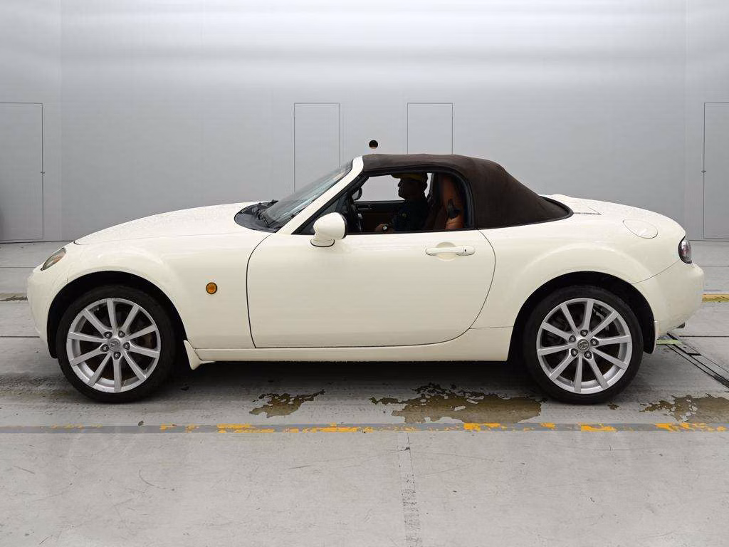 MAZDA ROADSTER