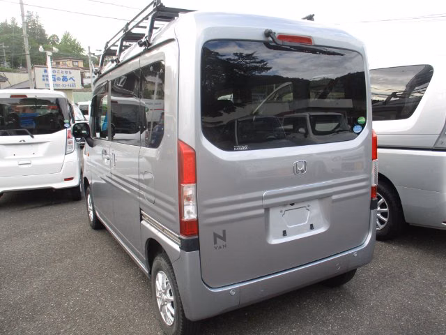 HONDA N-VAN