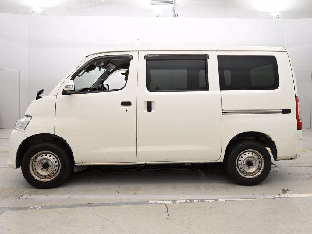 TOYOTA TOWN ACE