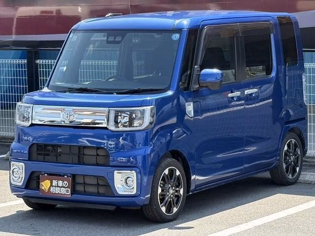TOYOTA PIXIS MEGA