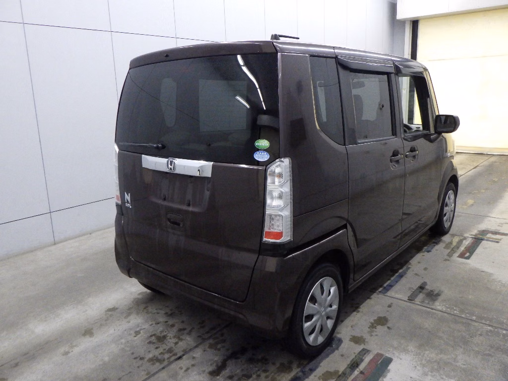 HONDA N-BOX