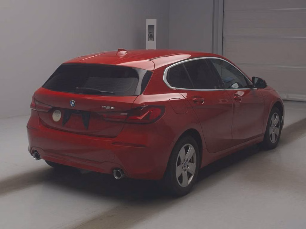 BMW 1-SERIES