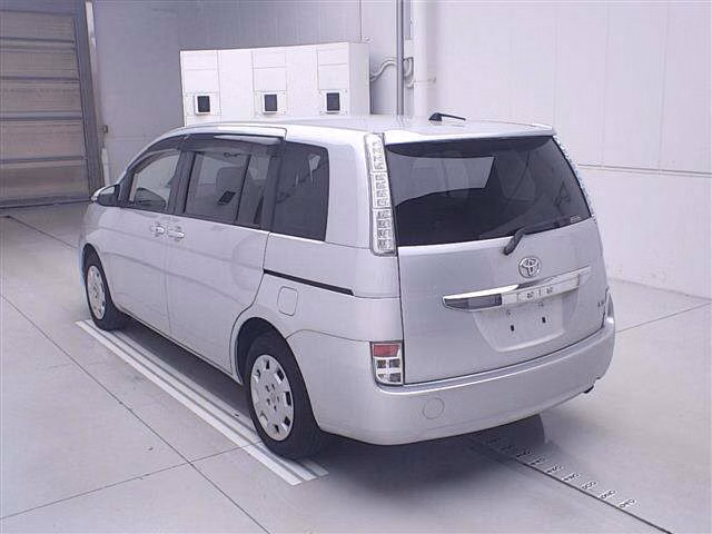 TOYOTA ISIS