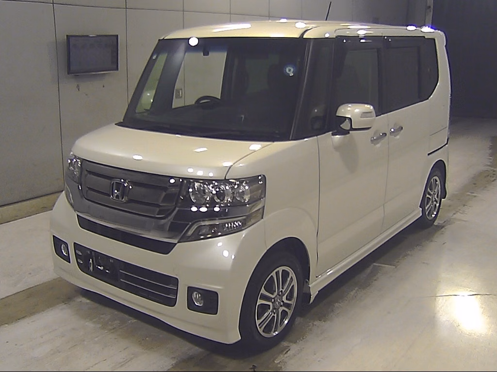 HONDA N-BOX