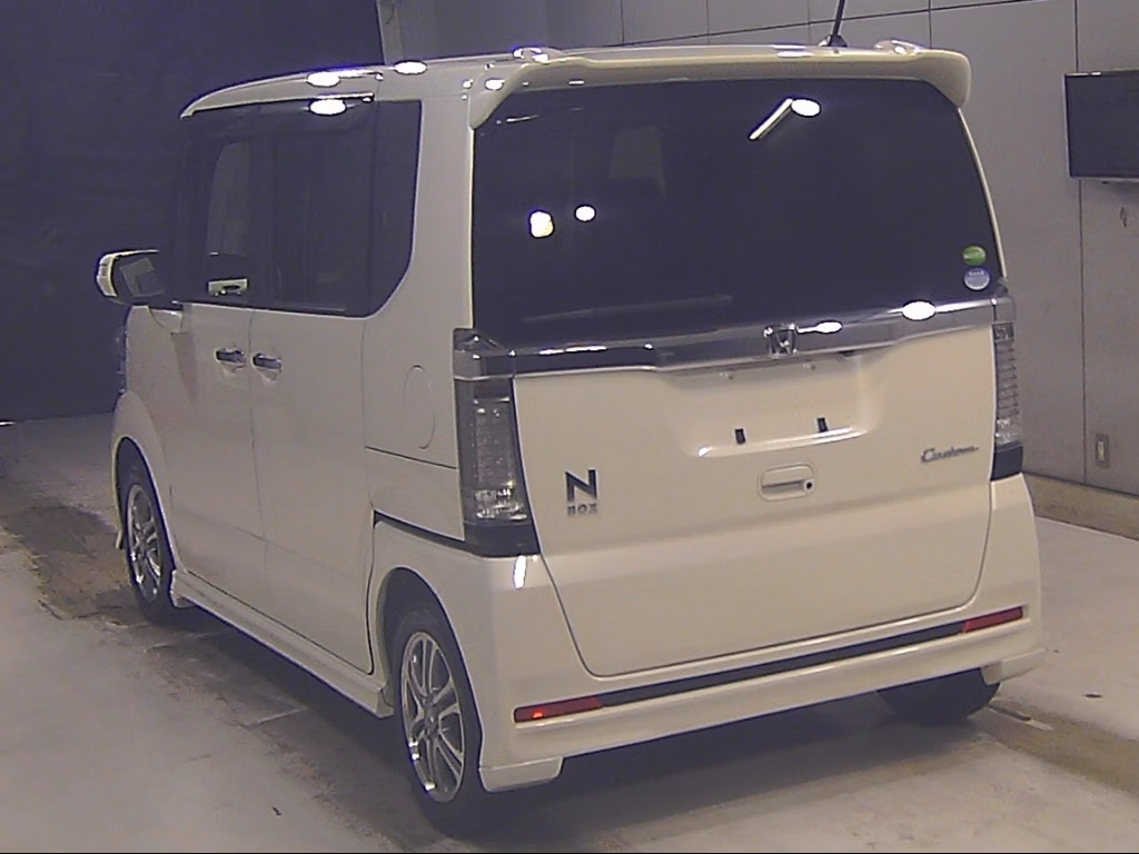 HONDA N-BOX