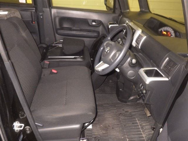 TOYOTA PIXIS MEGA