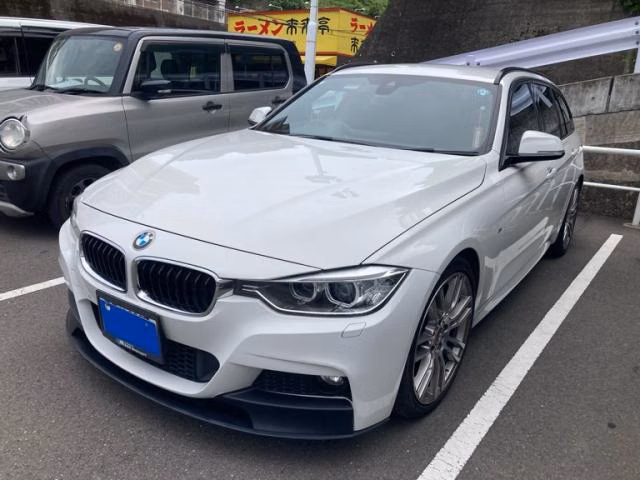 BMW 3-SERIES
