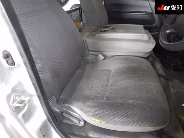 TOYOTA REGIUS ACE