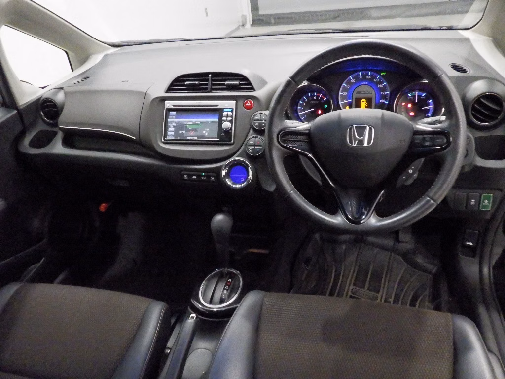 HONDA FIT SHUTTLE