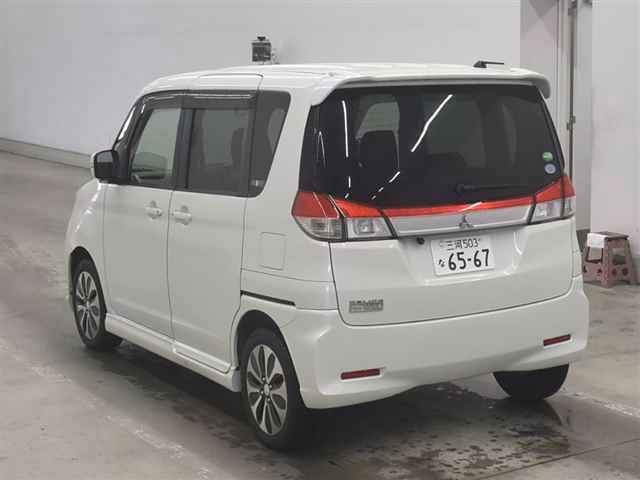 MITSUBISHI DELICA D:2