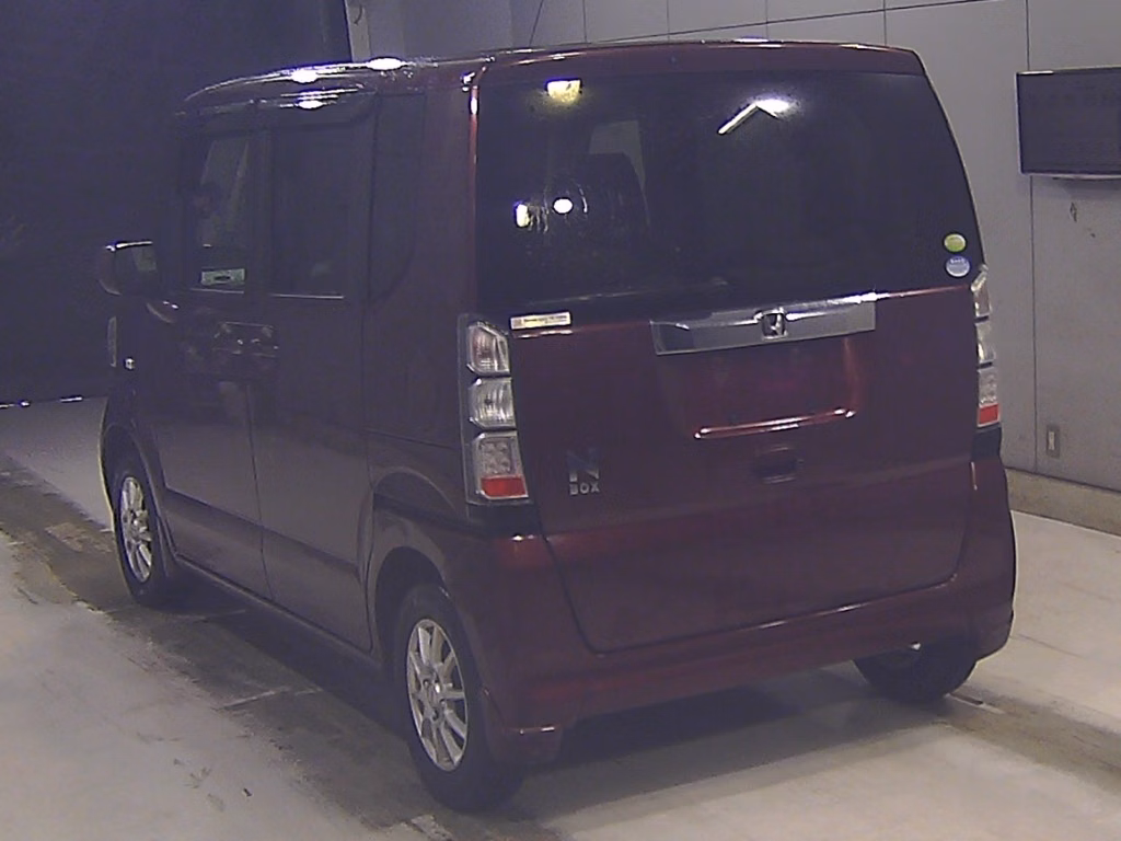 HONDA N-BOX