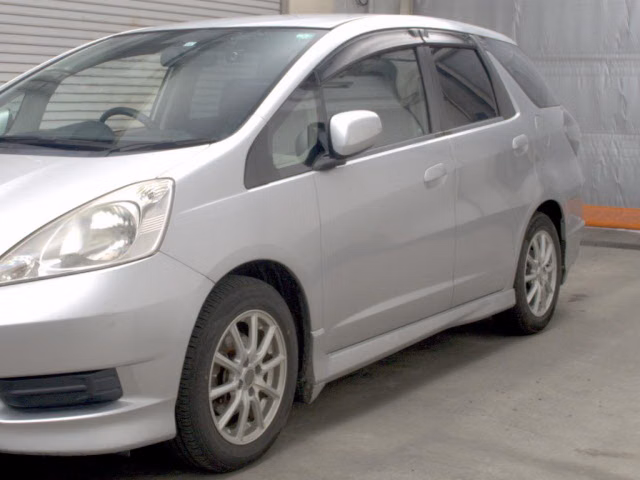 HONDA FIT SHUTTLE