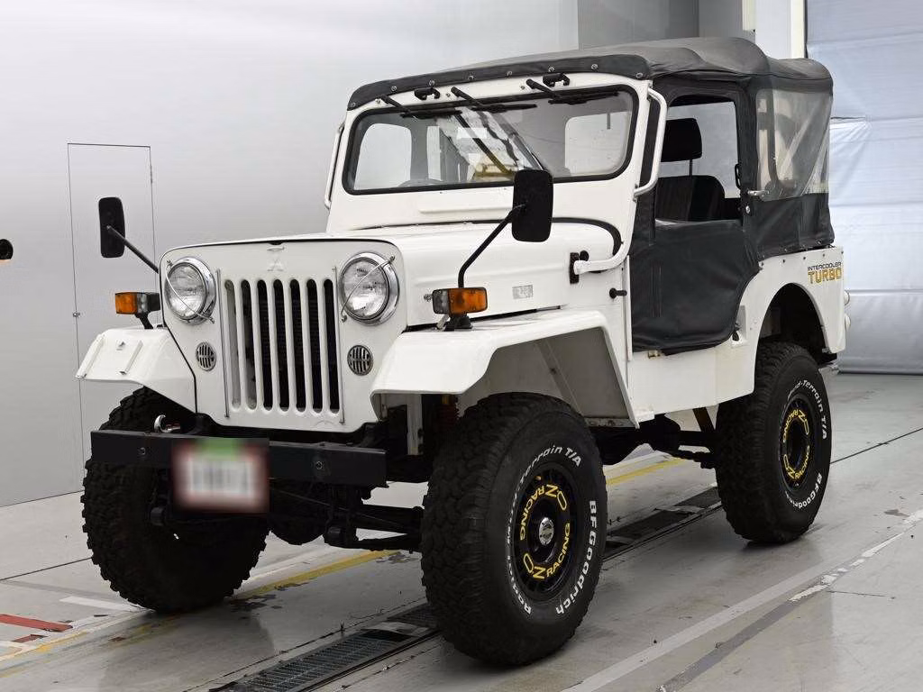 MITSUBISHI JEEP