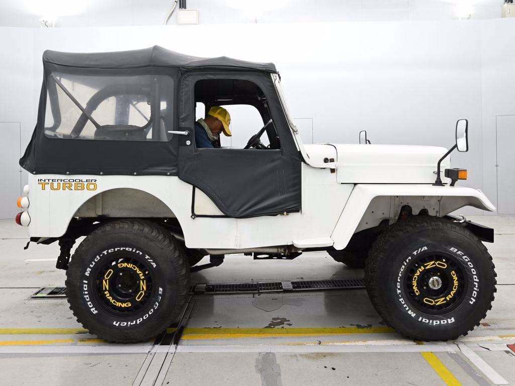 MITSUBISHI JEEP