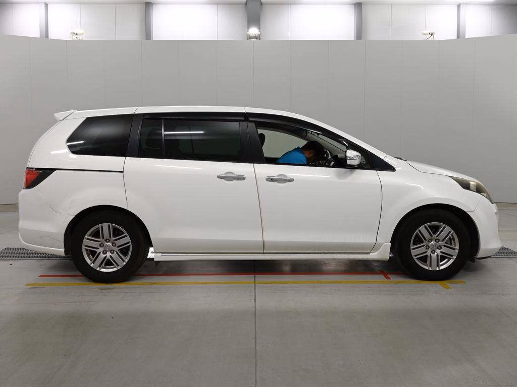 MAZDA MPV