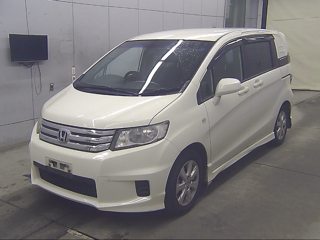 HONDA FREED SPIKE