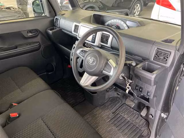 TOYOTA PIXIS MEGA