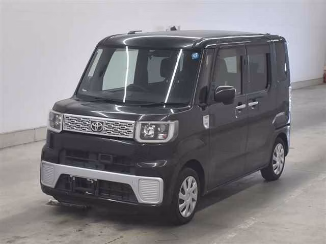 TOYOTA PIXIS MEGA