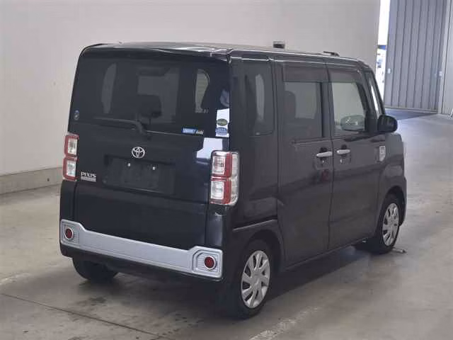 TOYOTA PIXIS MEGA