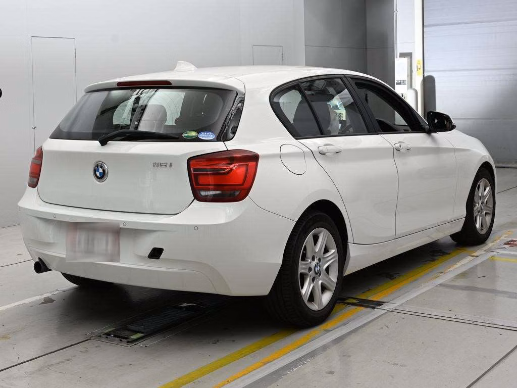 BMW 1-SERIES