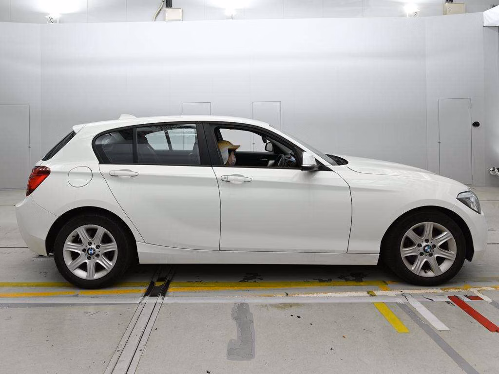 BMW 1-SERIES