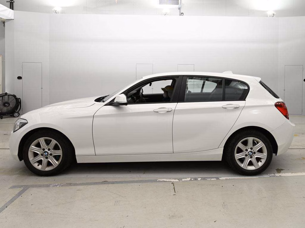 BMW 1-SERIES