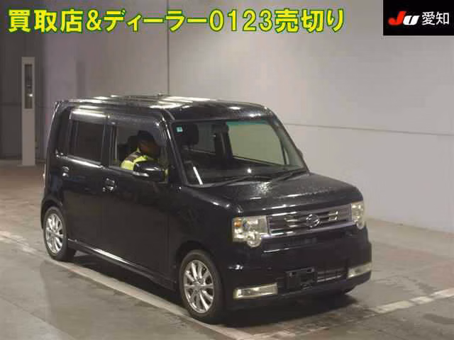 DAIHATSU MOVE CONTE