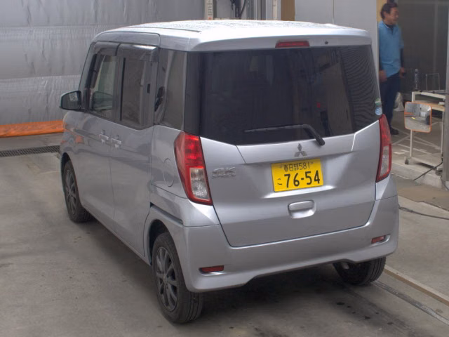 MITSUBISHI EK SPACE