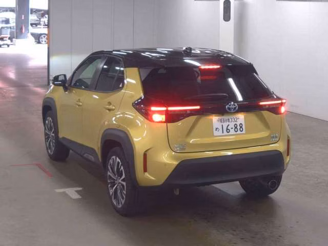 TOYOTA YARIS CROSS