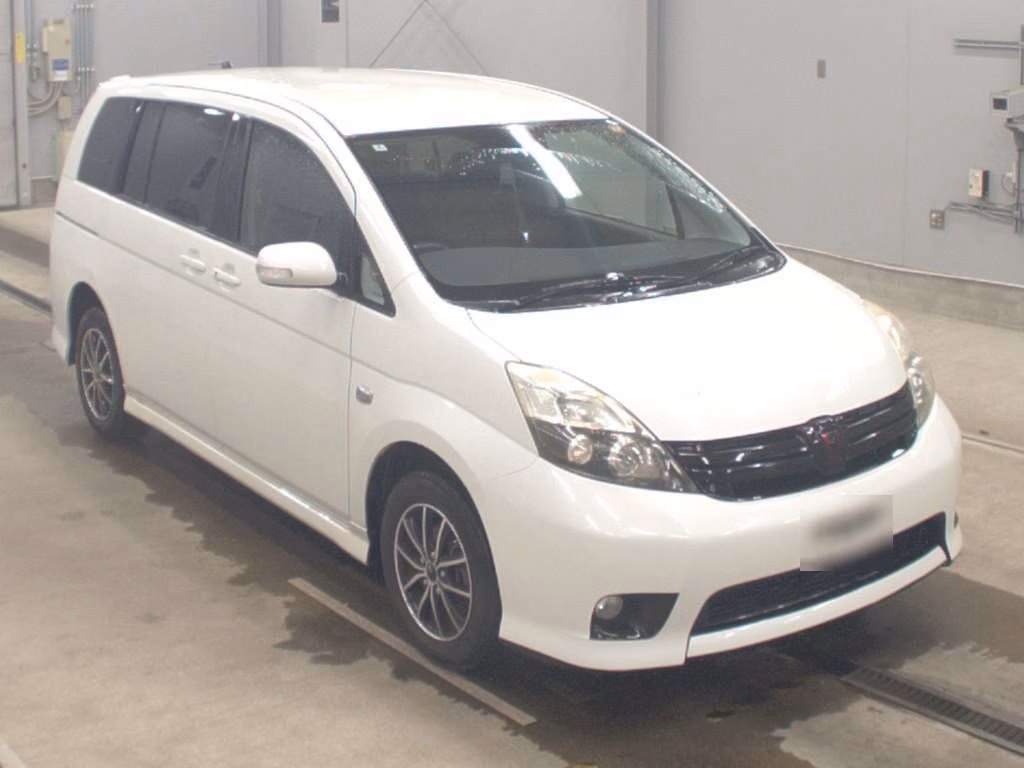 TOYOTA ISIS