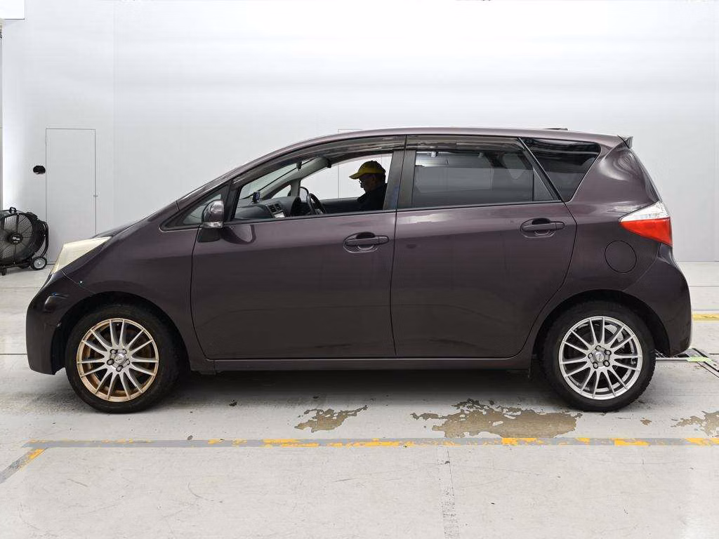 TOYOTA RACTIS