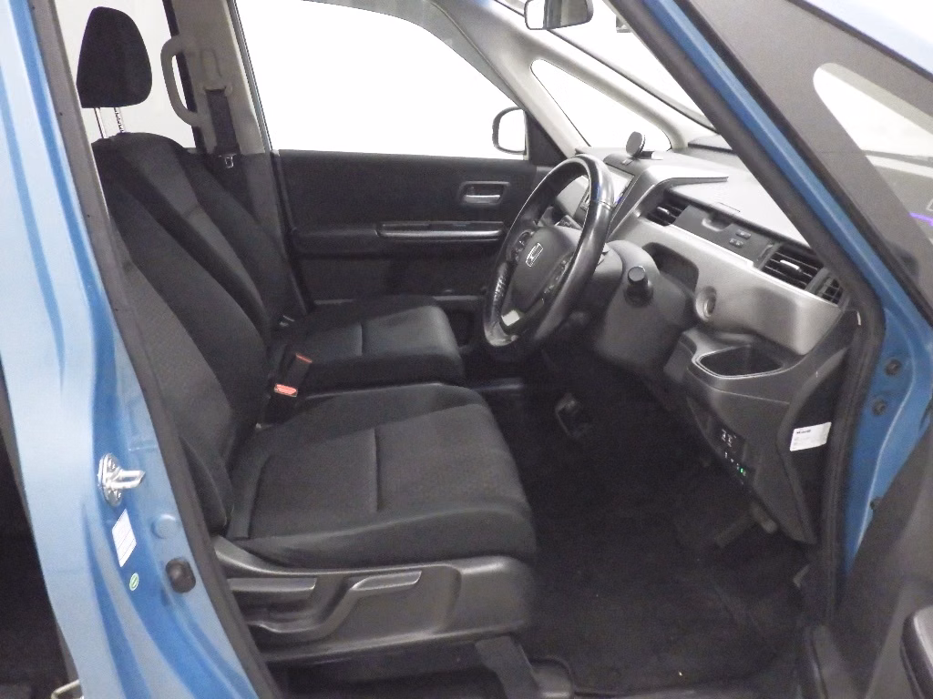 HONDA FREED+