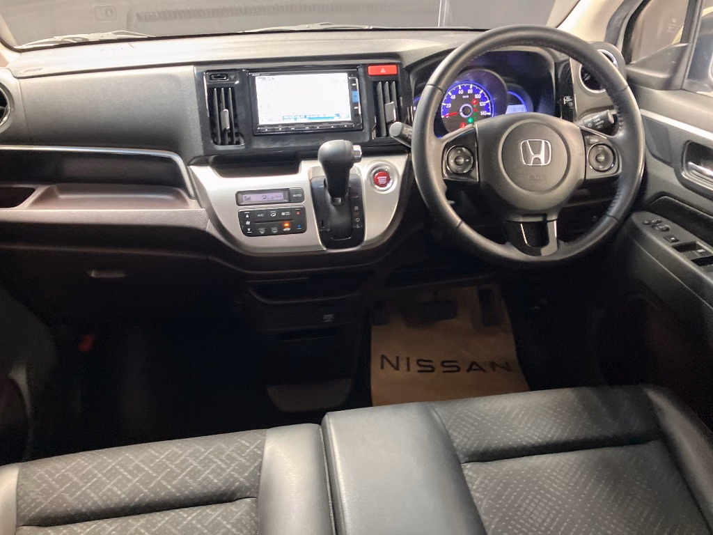 HONDA N-WGN